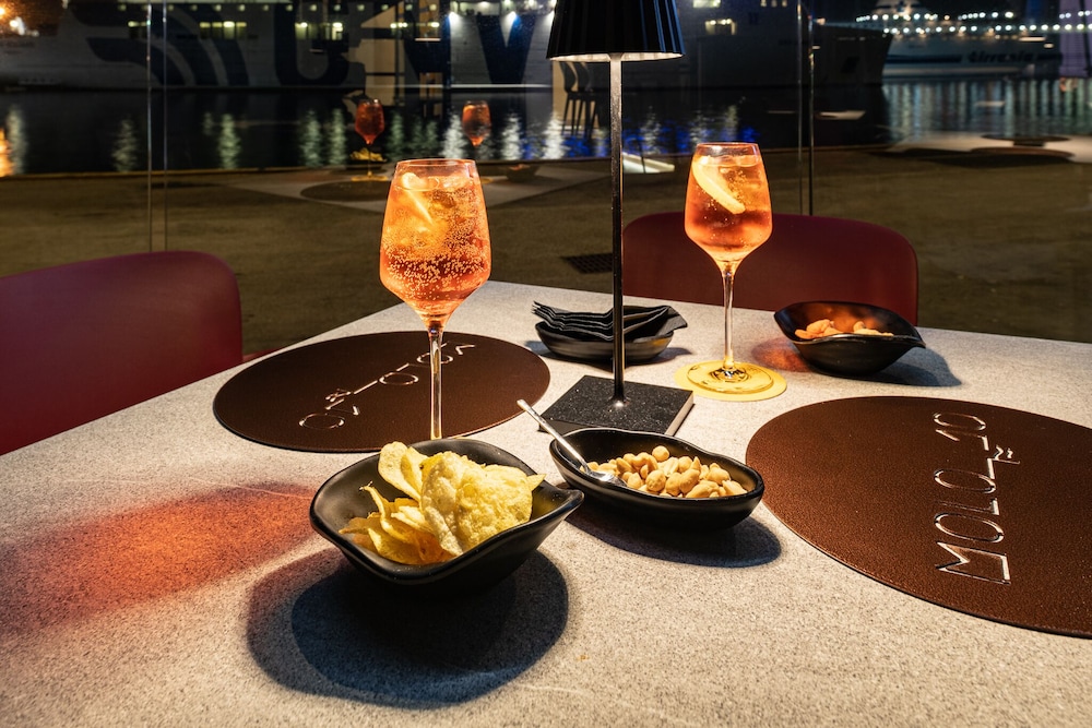 Smart Hotel - Naples Harbour 55/71
