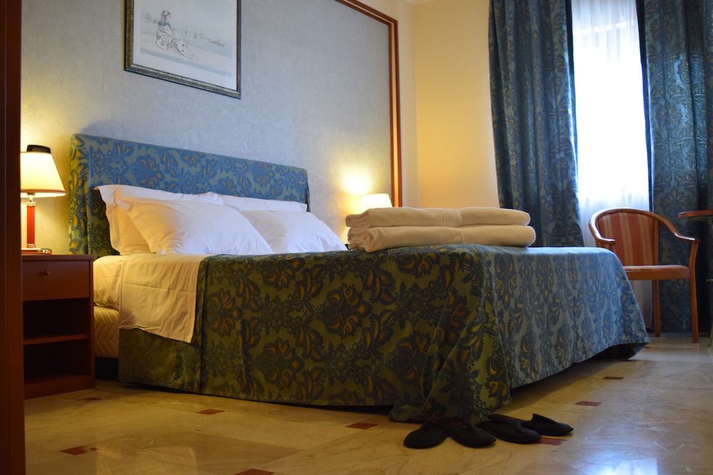 Hotel Palace 2000 26/60