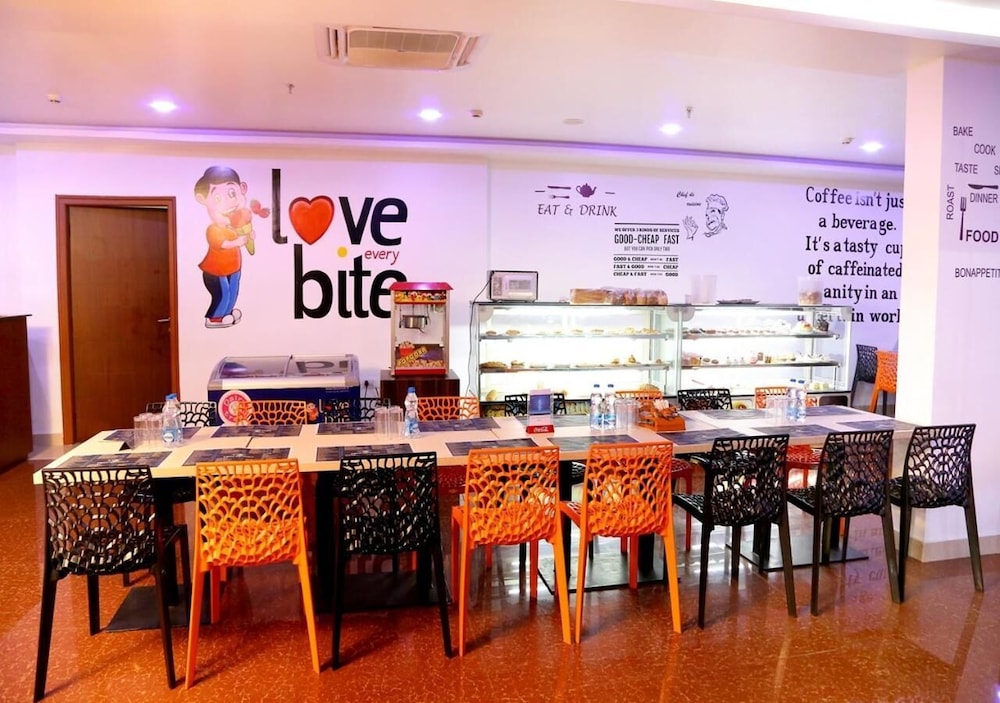 Triguna Clarks Inn Kurnool 24/29
