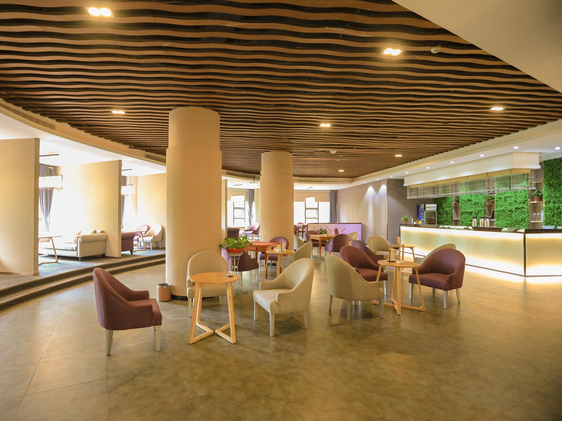 Lavande Hotel (Xiangtan Xiangxiang Hotel) 24/29