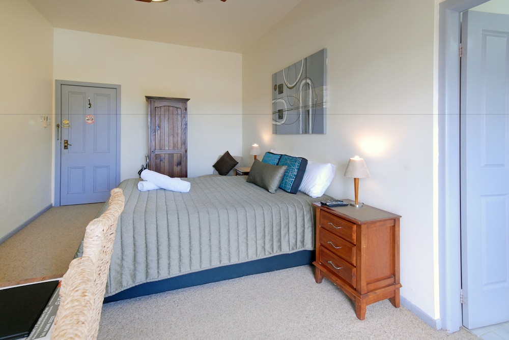 Riverview Boutique Motel 10/48