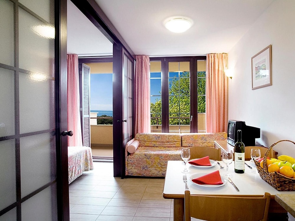 Camping Solaris Rooms 28/50