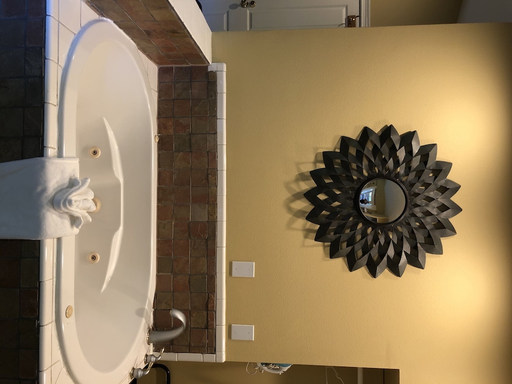 Glen Ellen Inn 19/62
