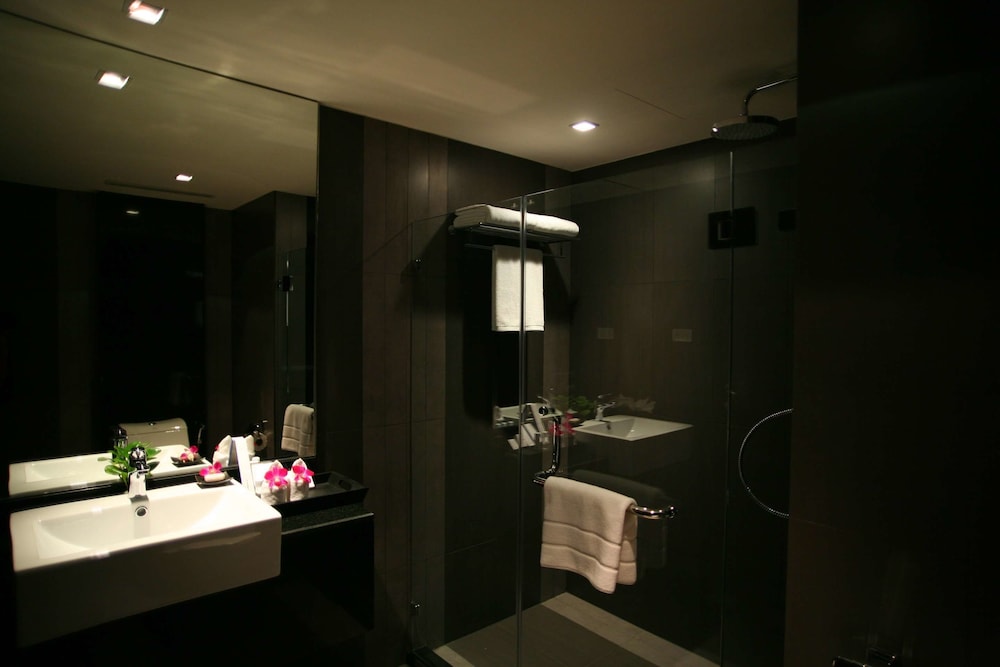 Golden Tulip Mandison Suites 35/59