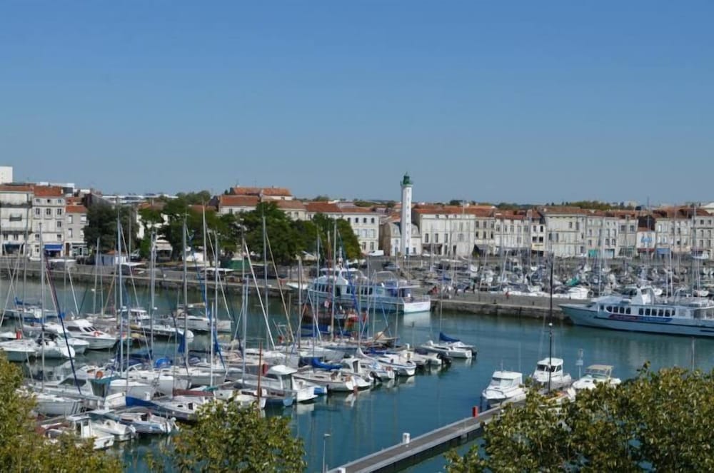 Hotel De L'ocean 23/34