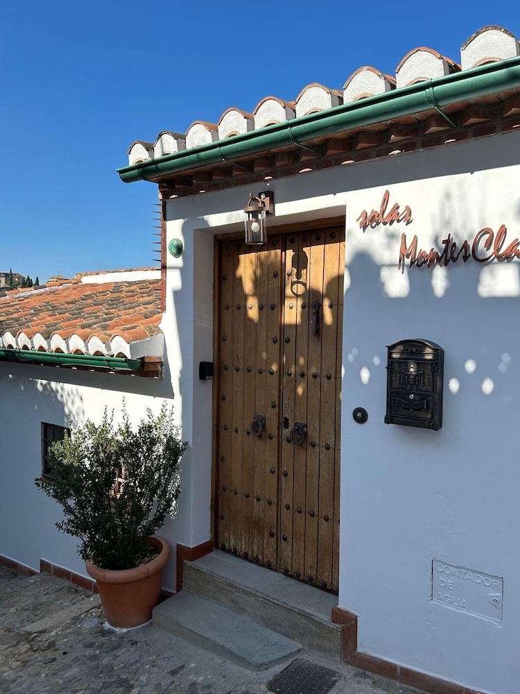 Solar De Montes Claros 2/50