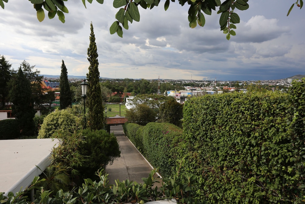 Casa de La Loma Hotel 59/67