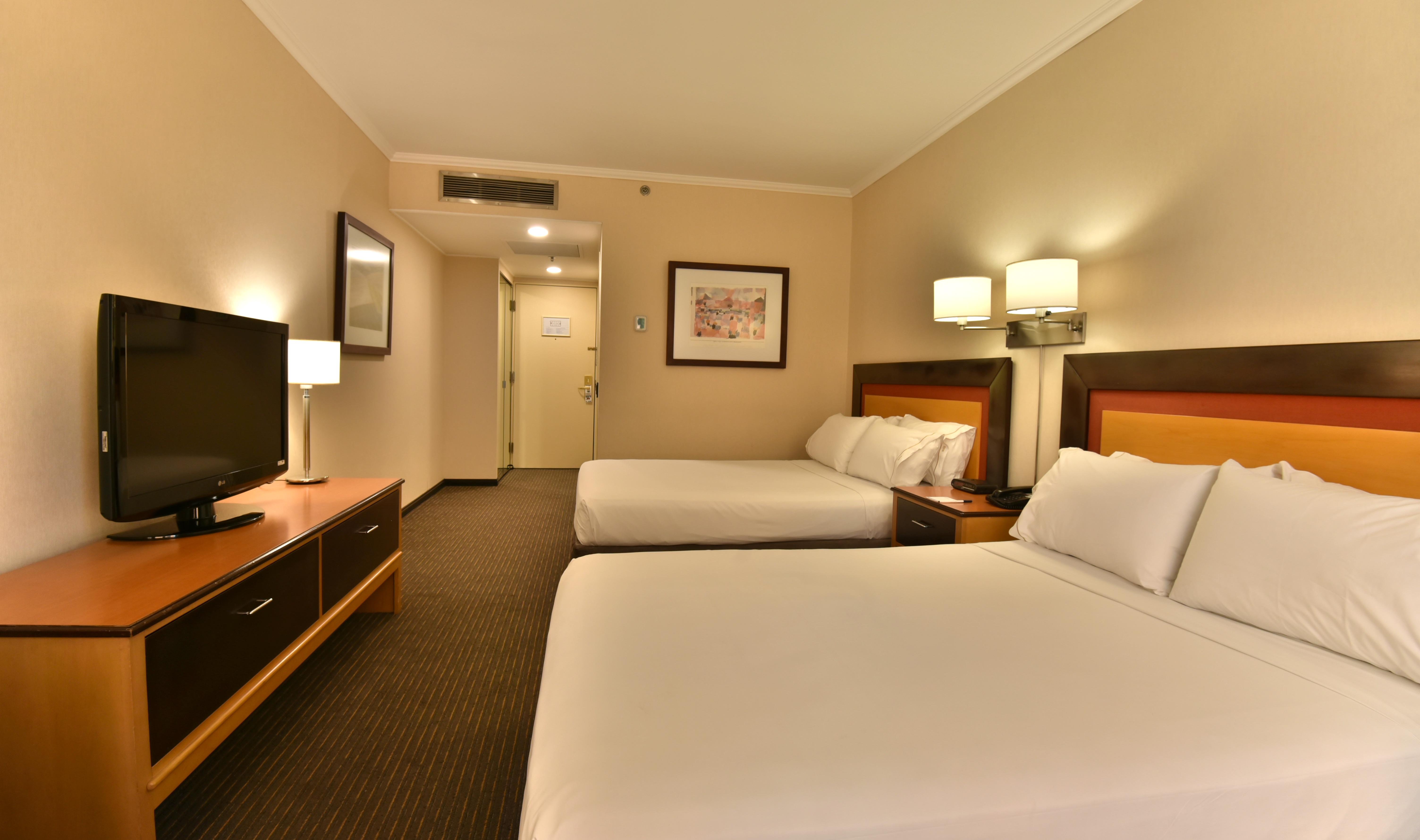 Holiday Inn Express Puerto Madero 8/38