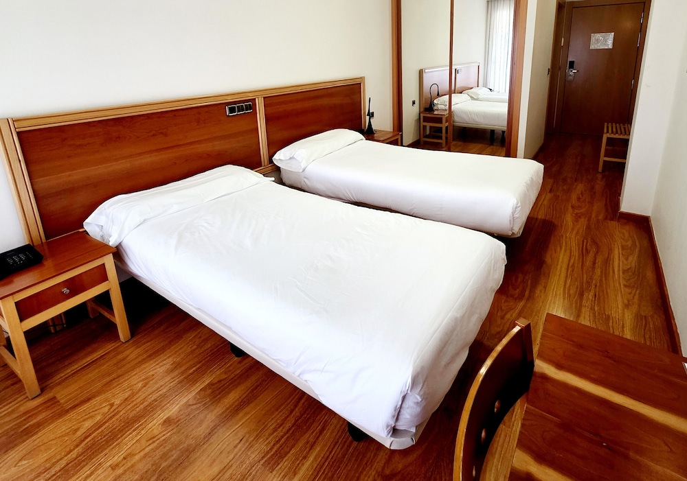 Hotel Los Barruecos 6/29