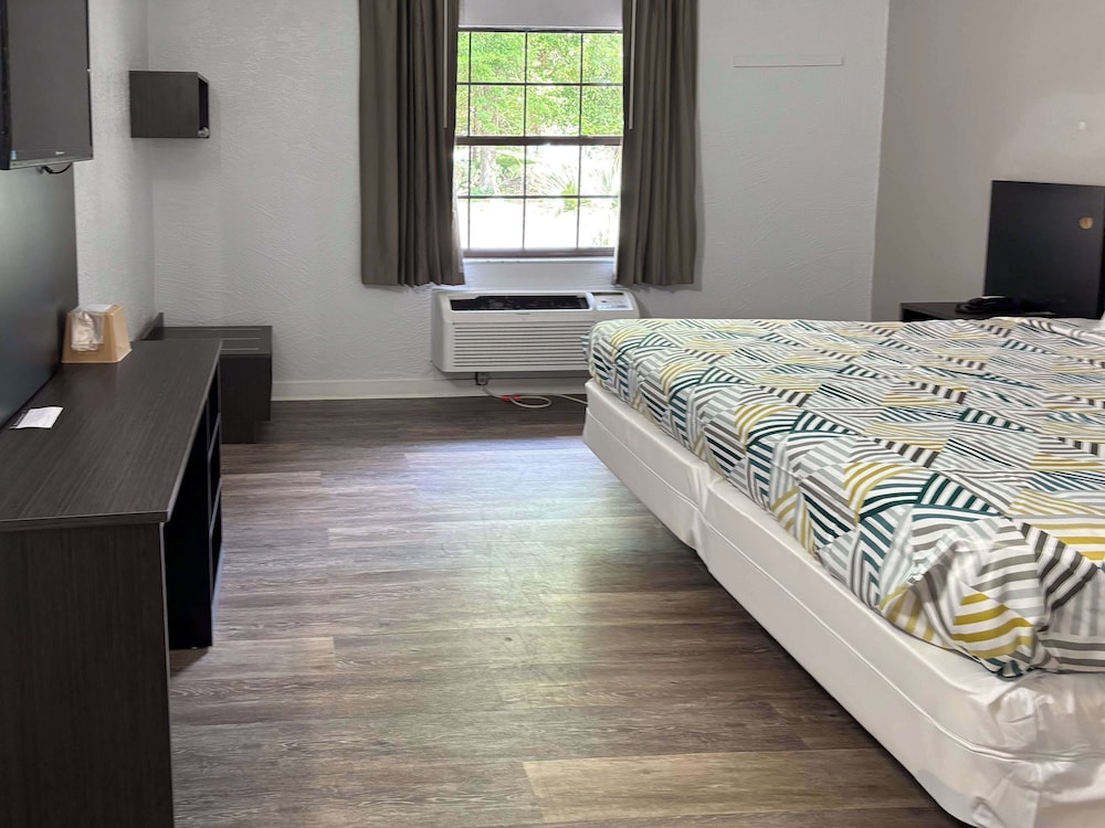 STANDARD, KING BED