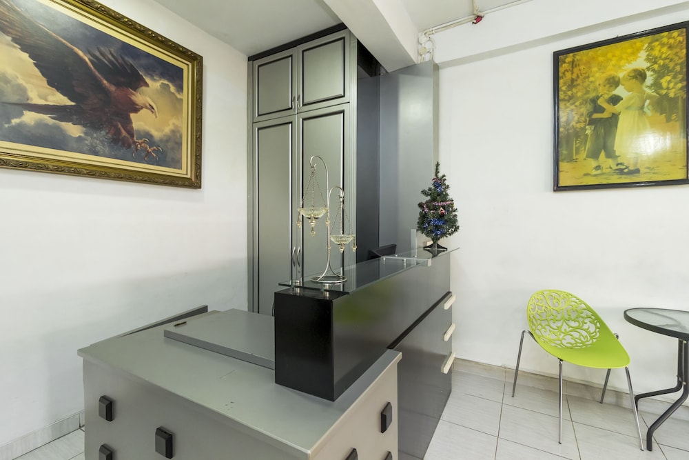 Reddoorz Near Gajah Mada Plaza 2 20/27