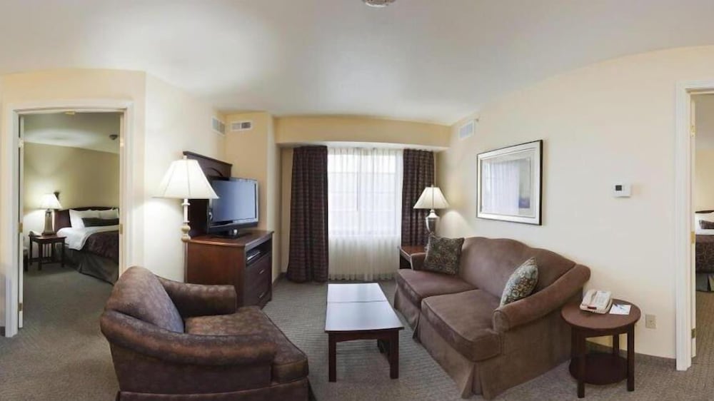 Staybridge Suites Akron-Stow-Cuyahoga Falls 37/65