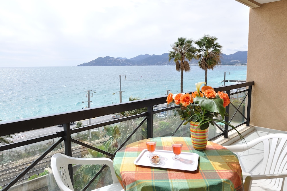 RESIDHOTEL VILLA MAUPASSANT 10/34