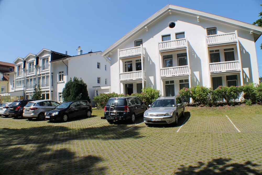 R&R Hotel Strandallee 21/36