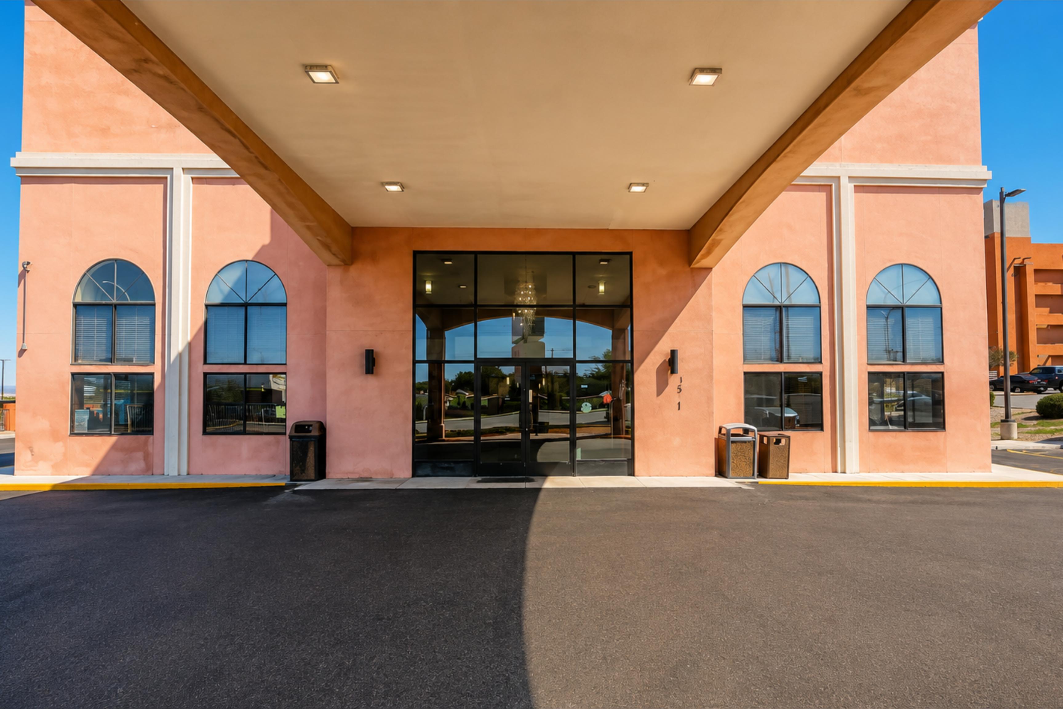OYO Sunport Suites Albuquerque Airport 6/9