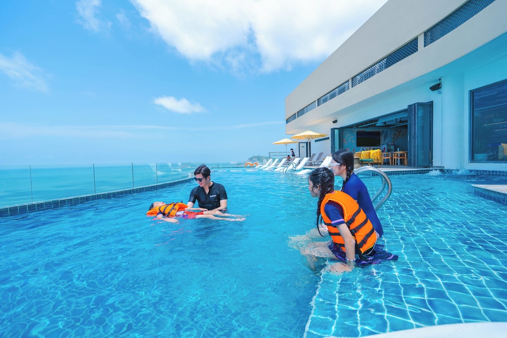 Vias Hotel Vung Tau 63/70