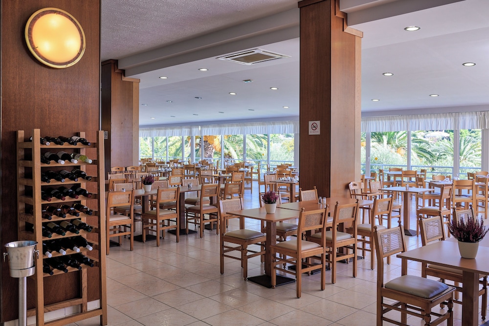 Mendi Beach Hotel 36/50