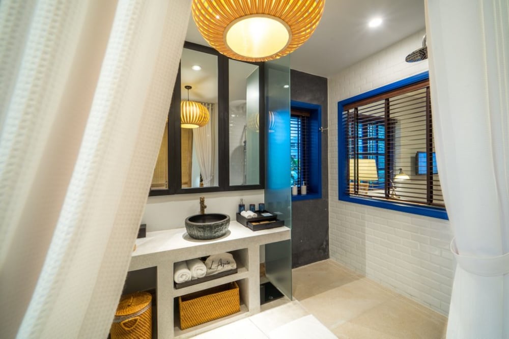 L'Azure Resort and Spa (ex Sasco Blue Lagoon Resort) 50/50