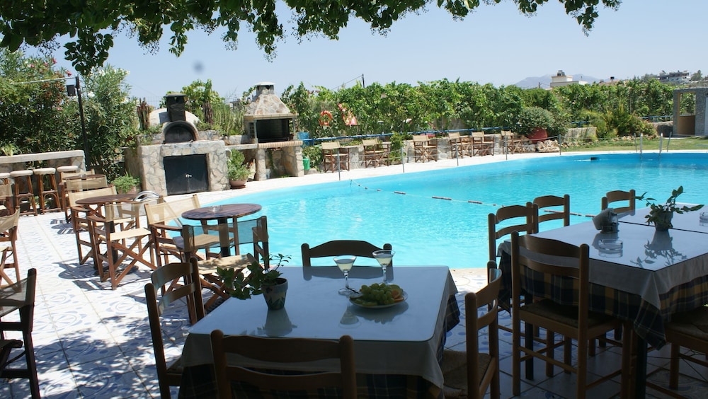 Roxani Hotel 21/32