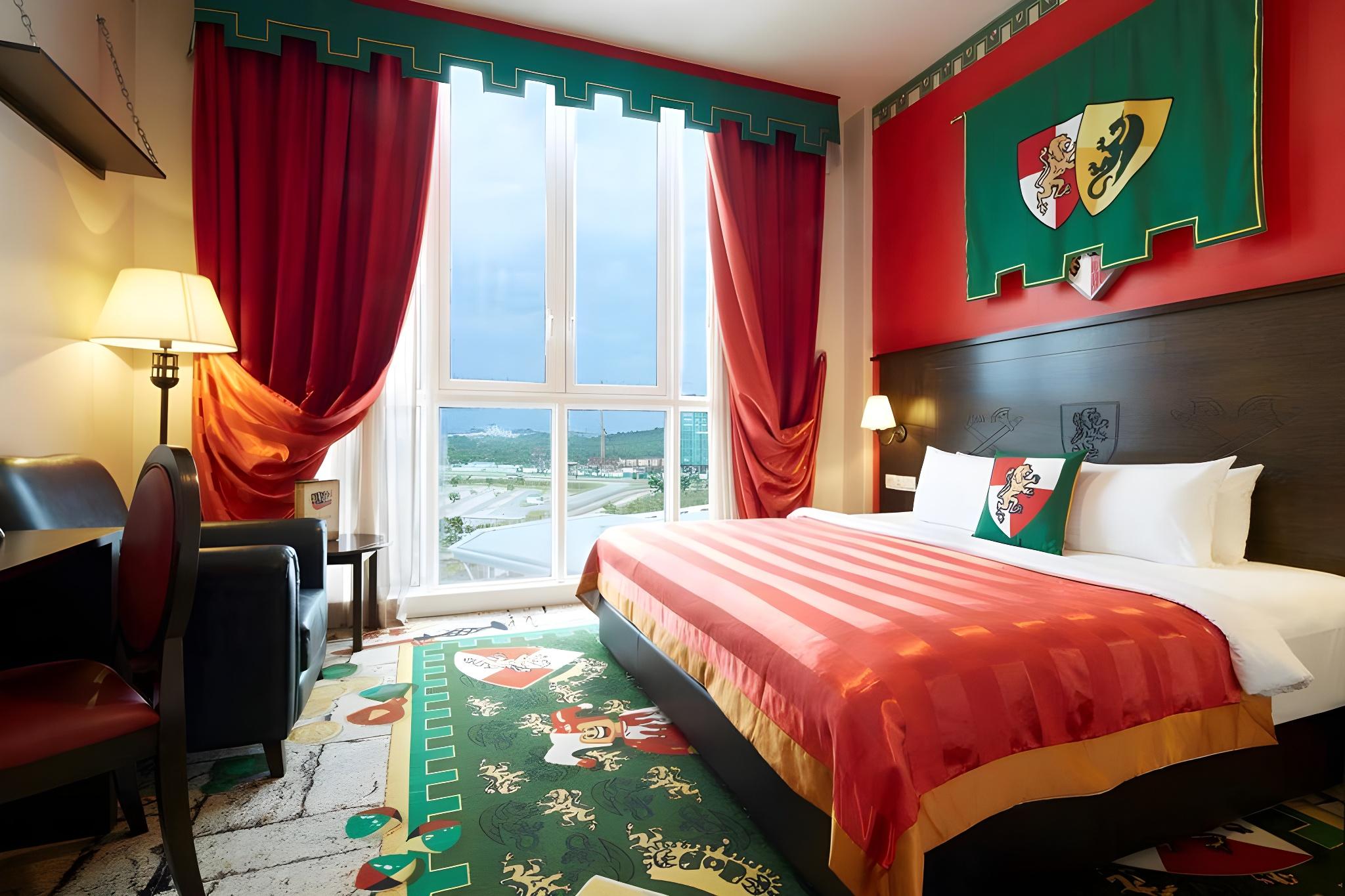 Theme, King Bed, Bunk Bed