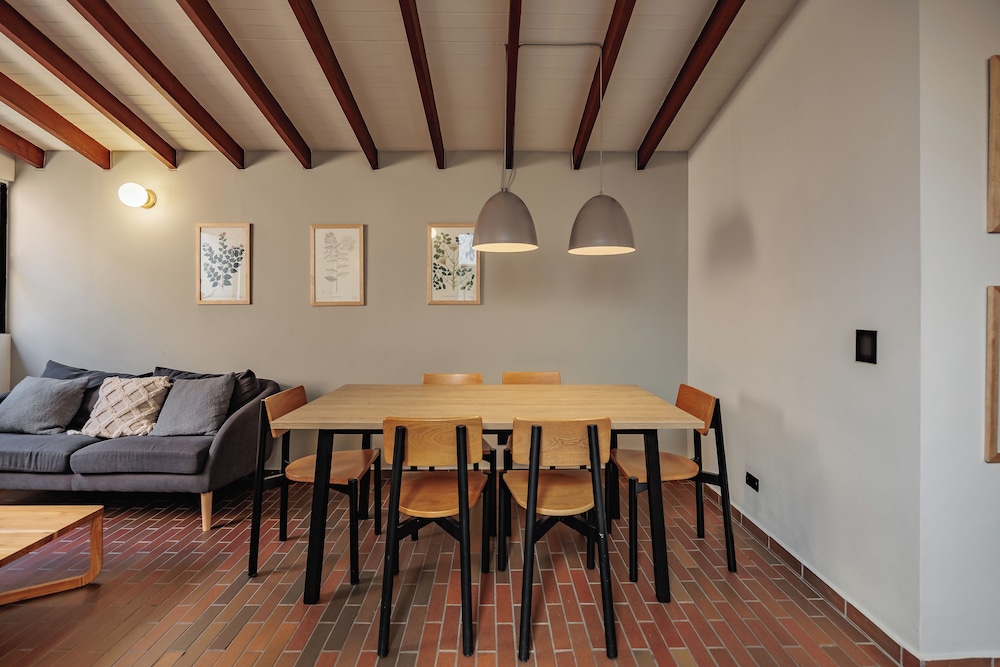 The Somos Flats Laureles 31/49