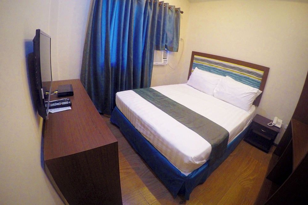 Golden Gate Suites 40/65
