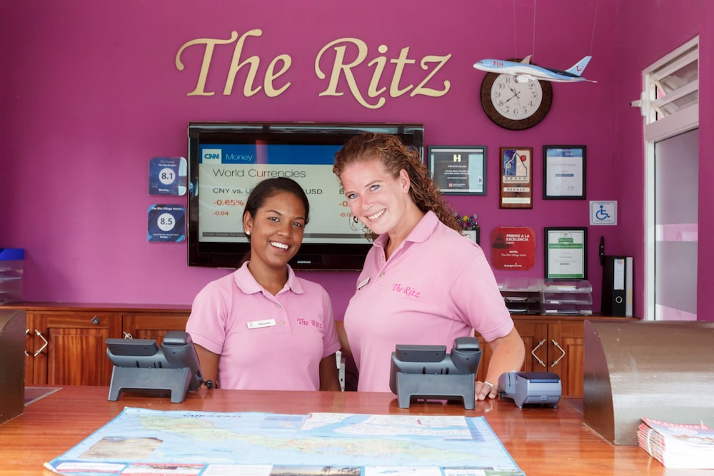 The Ritz Hostel 64/77