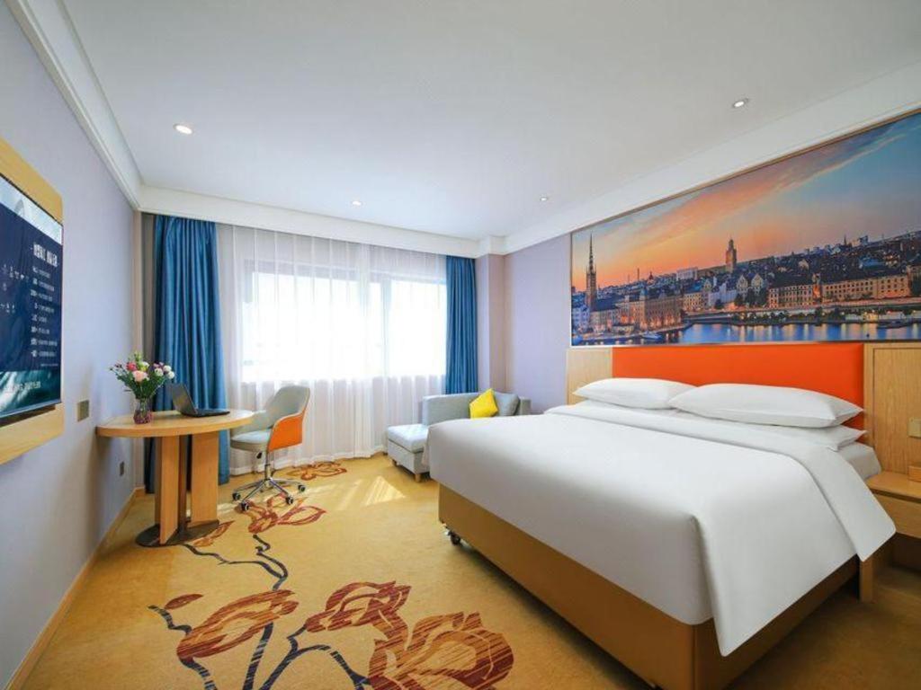 Vienna Hotel (Suzhou Fashion stage Yangcheng Lake store) 13/46