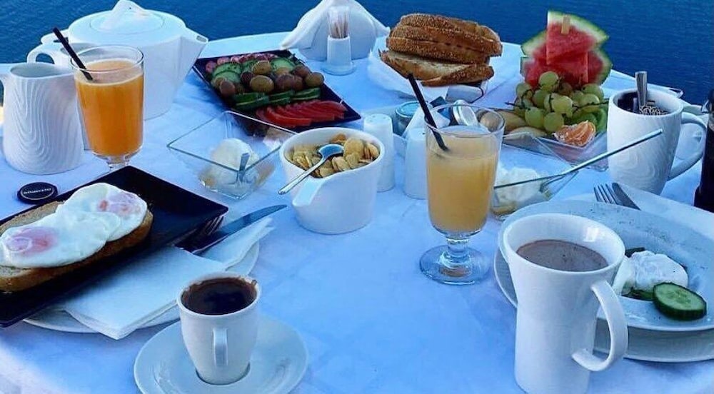Samos City Hotel 24/69