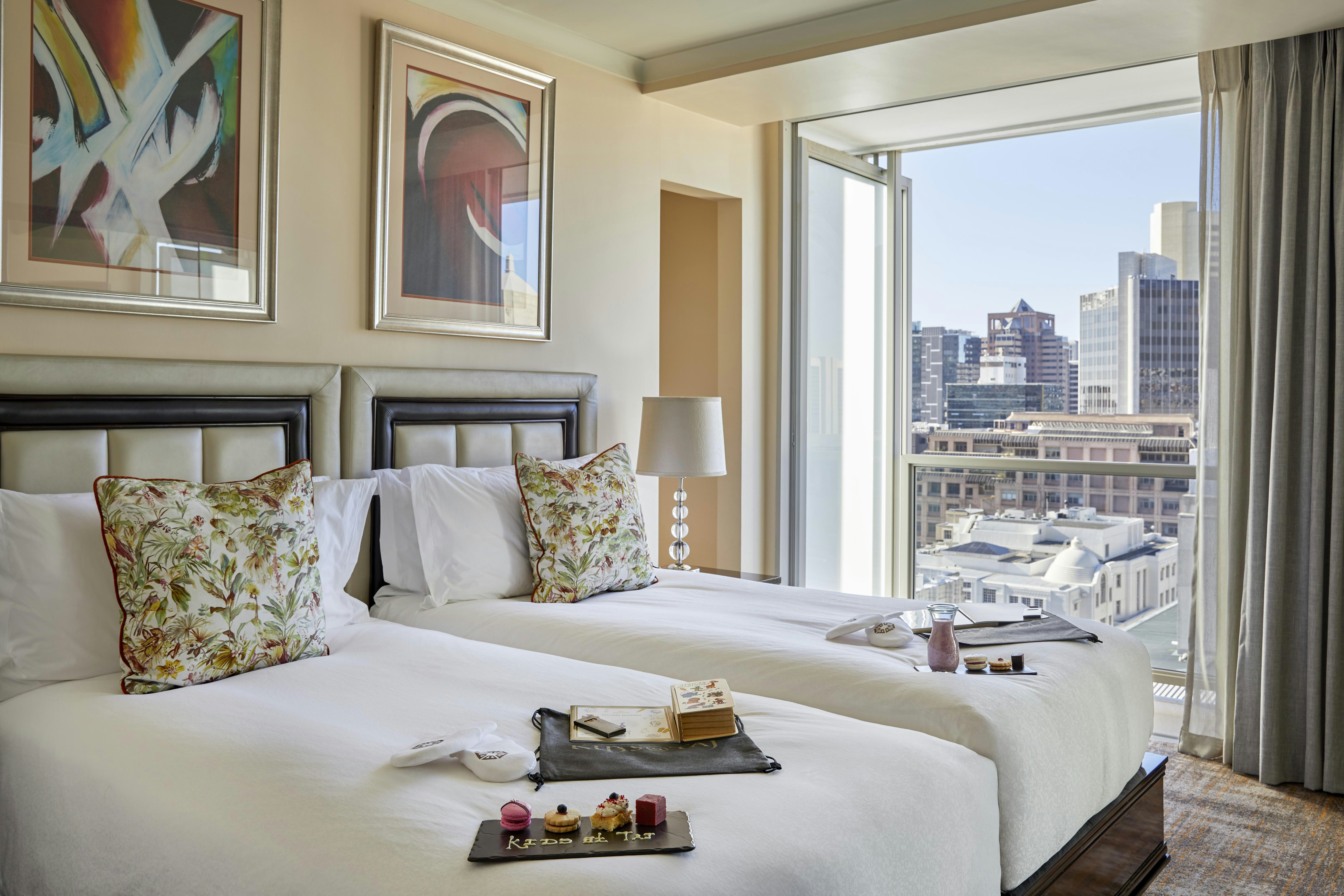 Taj Cape Town 25/82