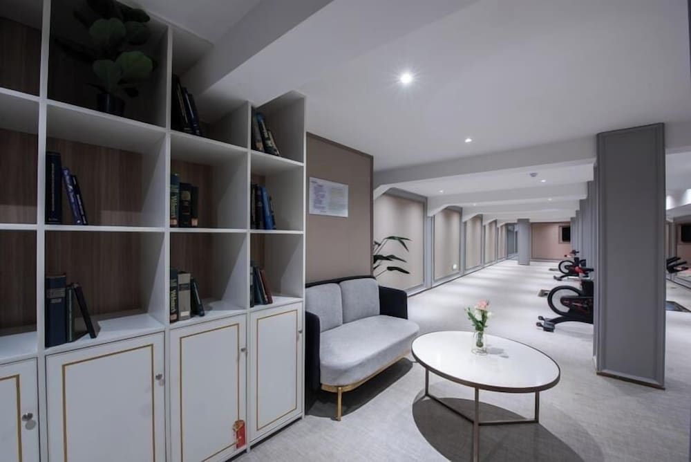 Mercure Qingdao Zhanqiao 28/46