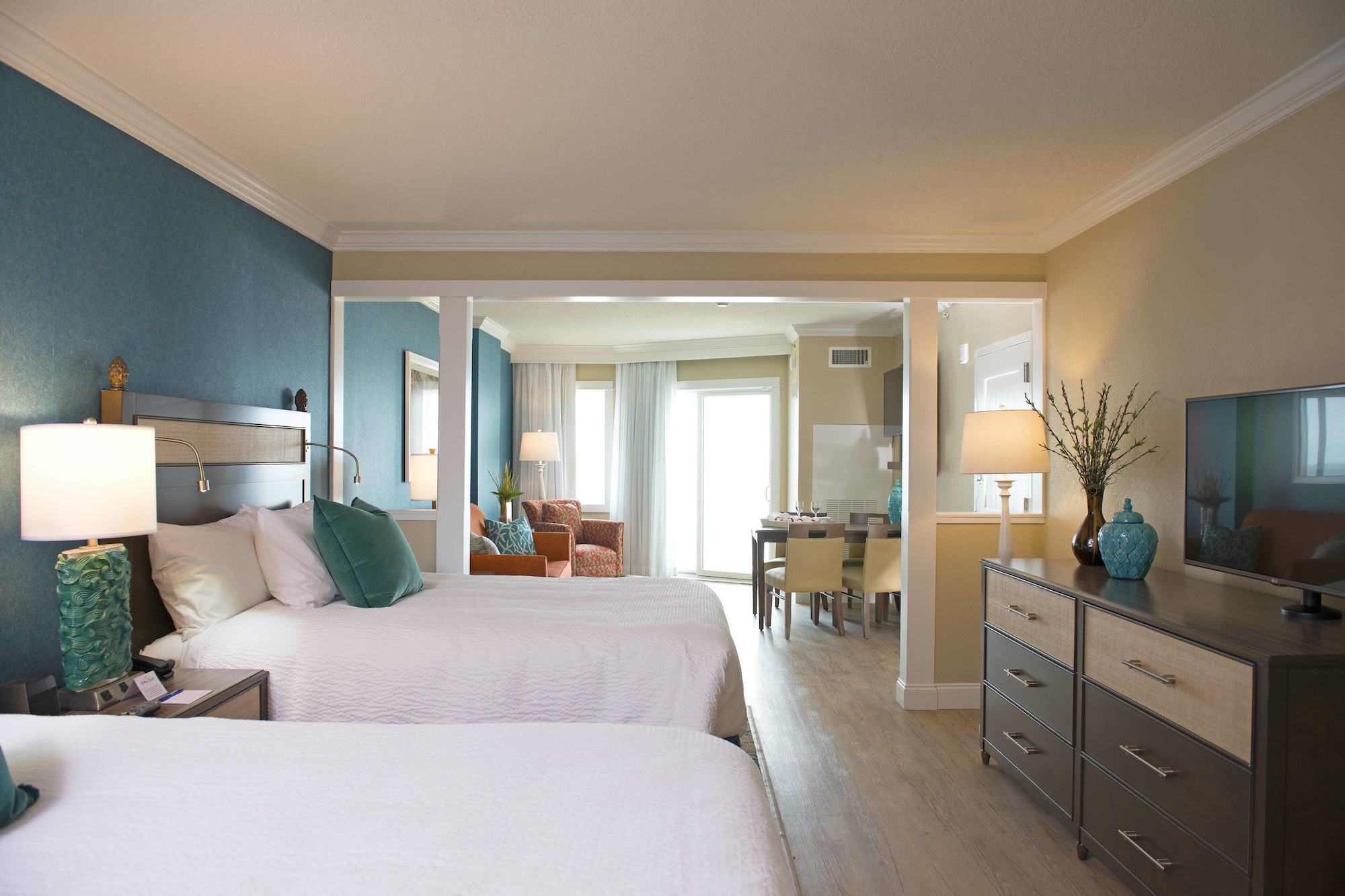 Studio, 2 Queen Beds, City View, Sofa