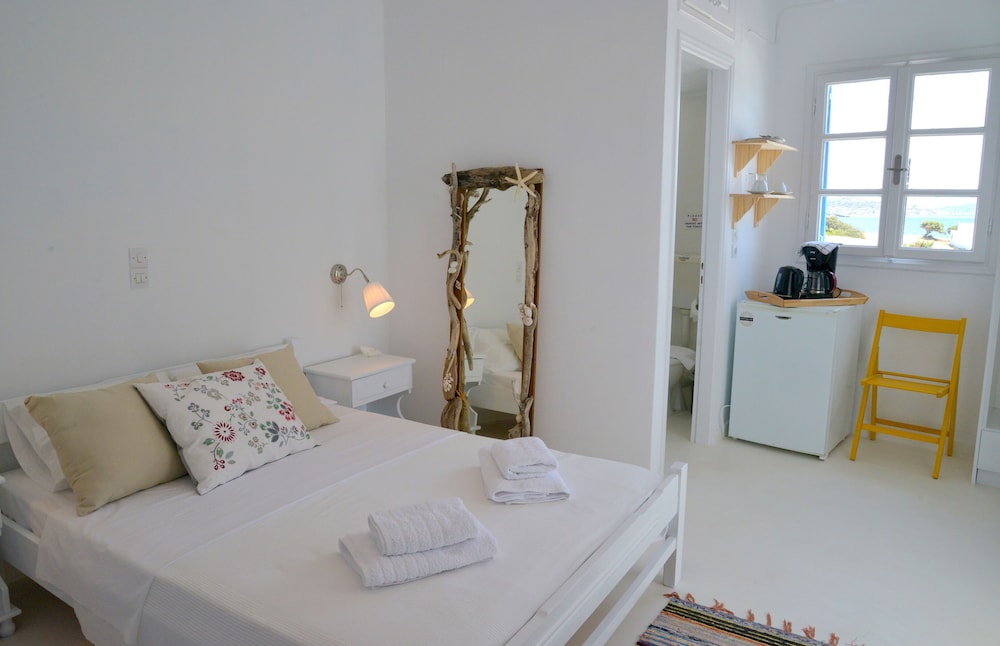 ROOM, DOUBLE BED, SEA VIEW