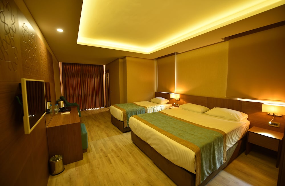 Grand Bulut Hotel & Spa 12/25