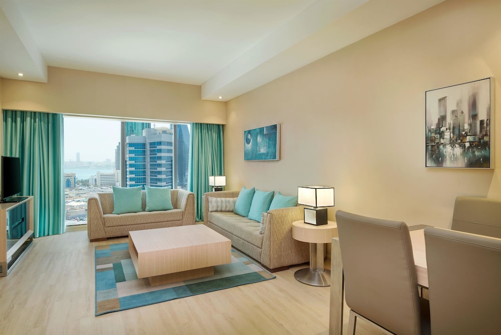Wyndham Doha West Bay 45/62