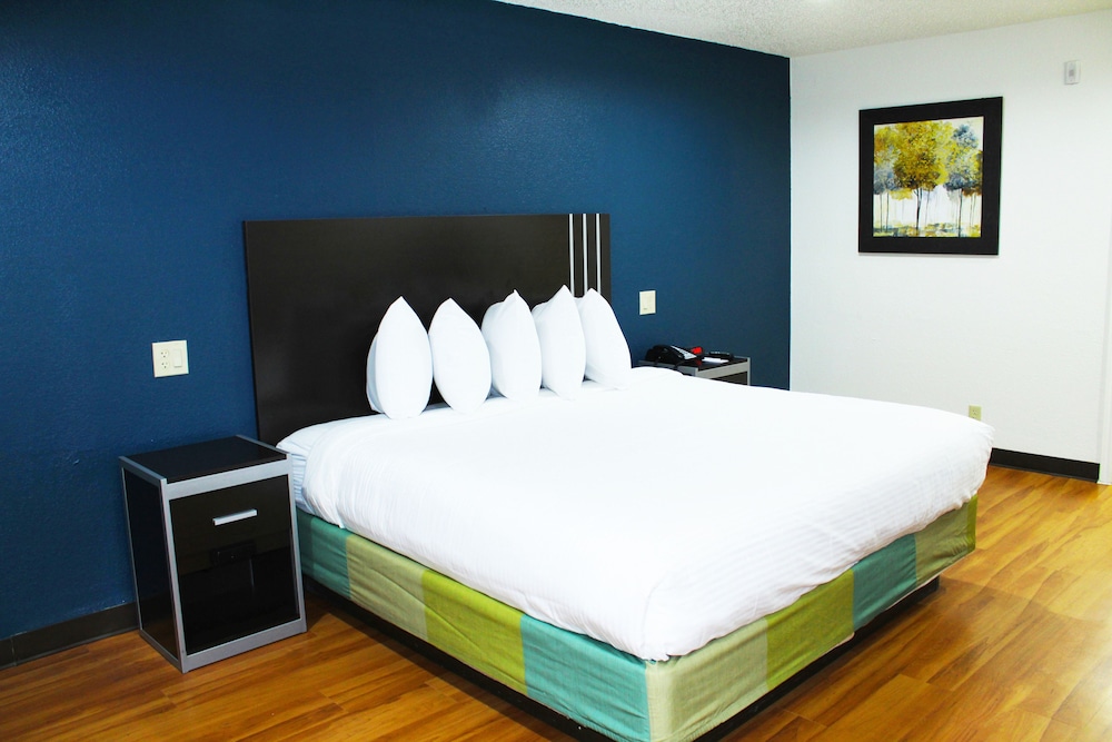 STANDARD, KING BED