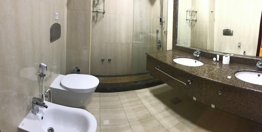 Palm Inn Hotel 38/40