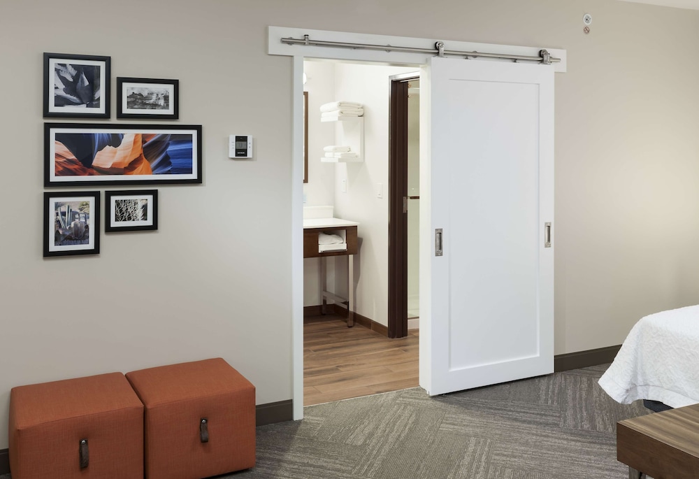 Hampton Inn Suites Phoenix Downtown 13/44