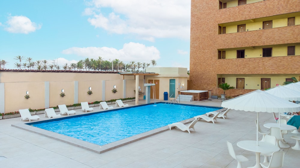 Golden Beach Hotel 7/86
