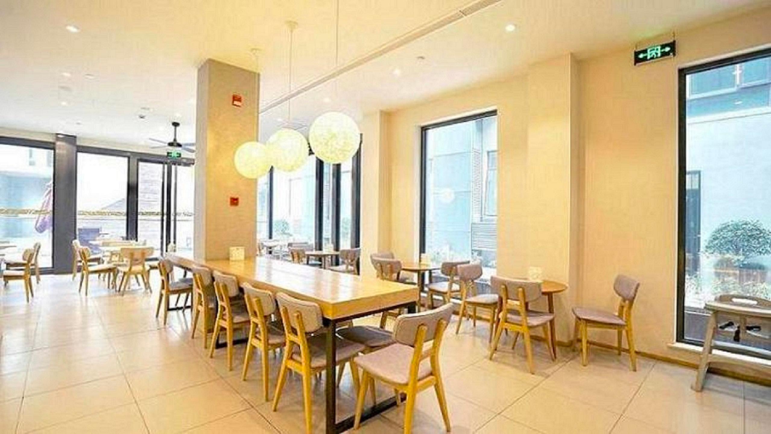 Ji Hotel Shanghai Oriental Pearl Tower 9/15