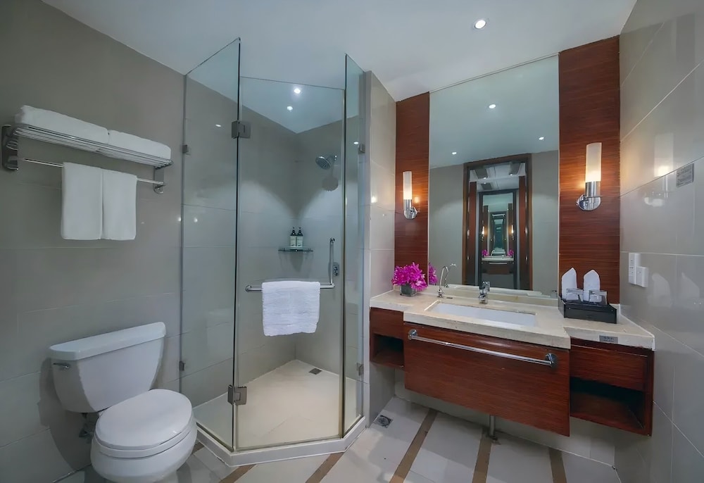 Jurong Shuguang International Hotel 40/41