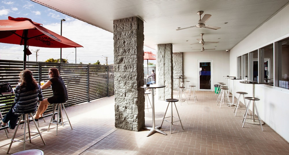 Dalrymple Hotel 61/67