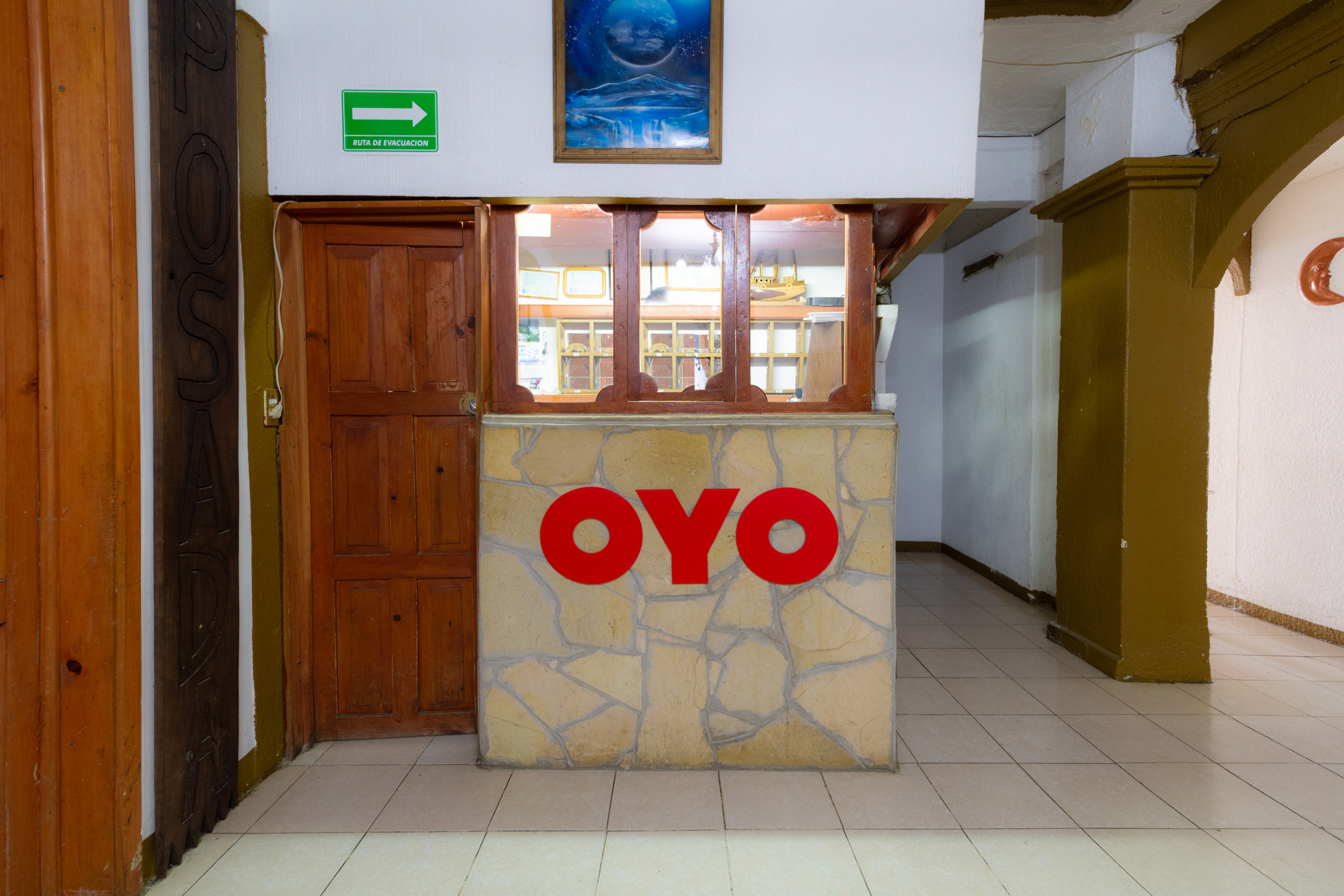 OYO Hotel La Luna, Templo de Santo Domingo de Guzman 12/37
