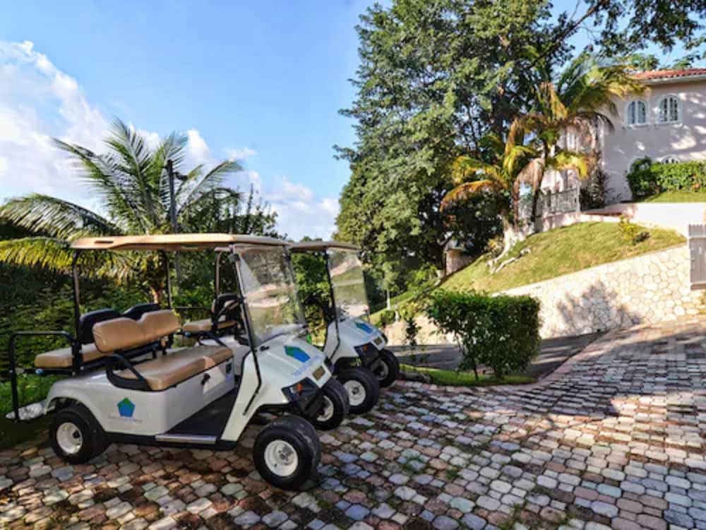 Tropical Lagoon Resort 25/29