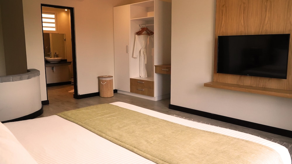 The Address Boutique Hotel 53/73