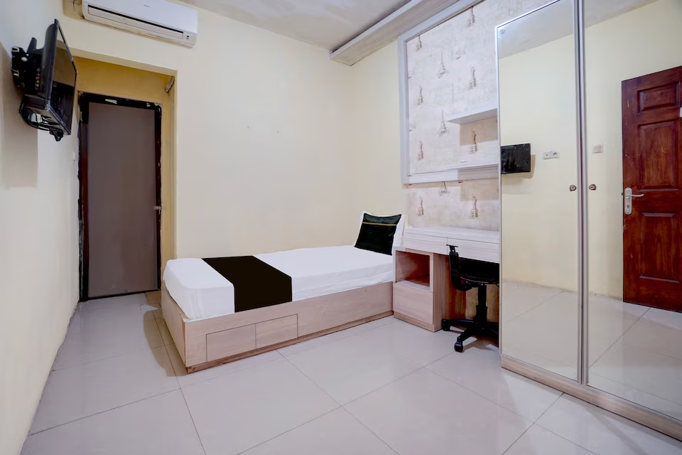 Hotel O near Ciputra Hospital formerly Veloura Living Citraland 6/11