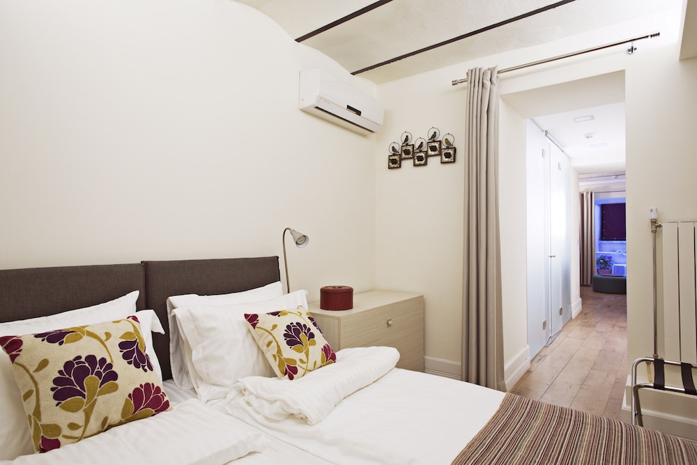 CASA DI BAVA ISTANBUL 24/64