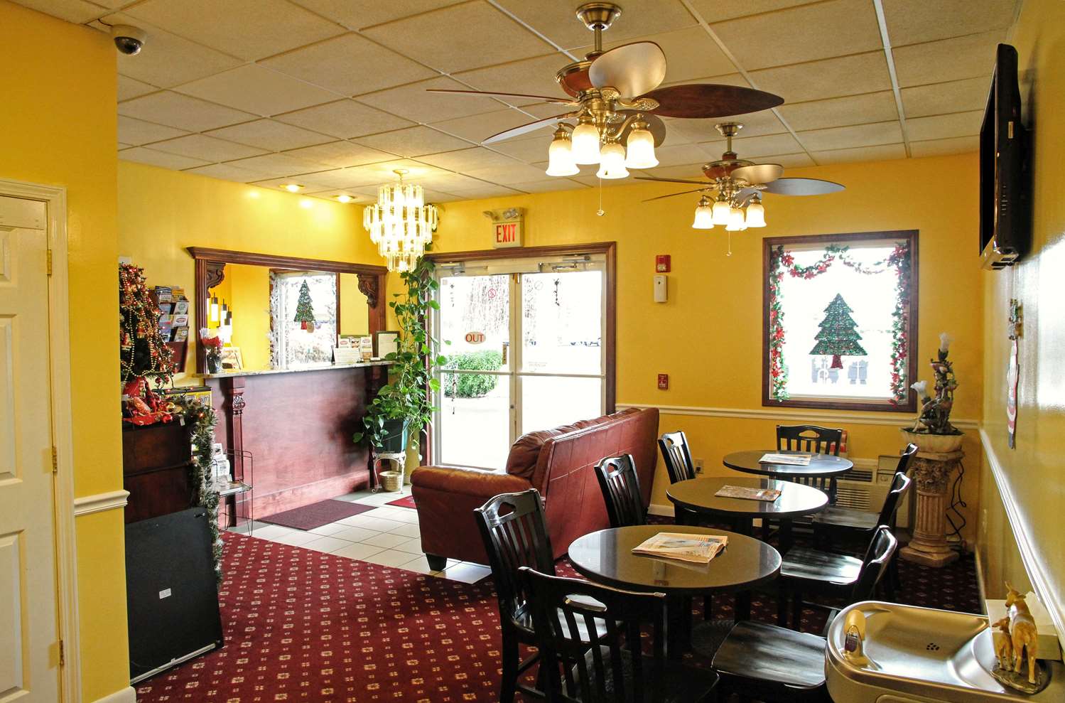 Country Hearth Inn & Suites Union City 5/5