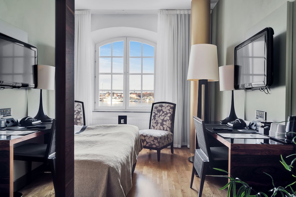 Elite Hotel Marina Tower 67/67