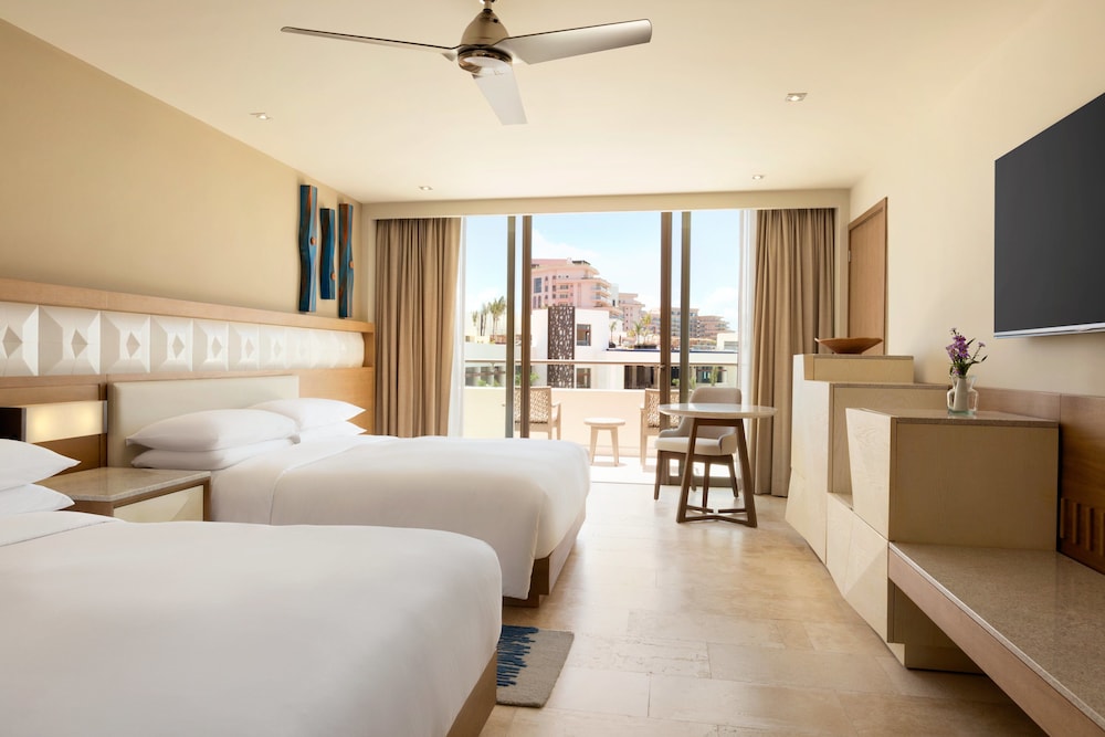 HYATT ZIVA CANCUN 19/75